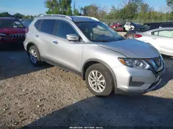 KNMAT2MV0JP545685 2018 NISSAN ROGUE