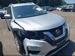 KNMAT2MV0JP552734 2018 NISSAN ROGUE