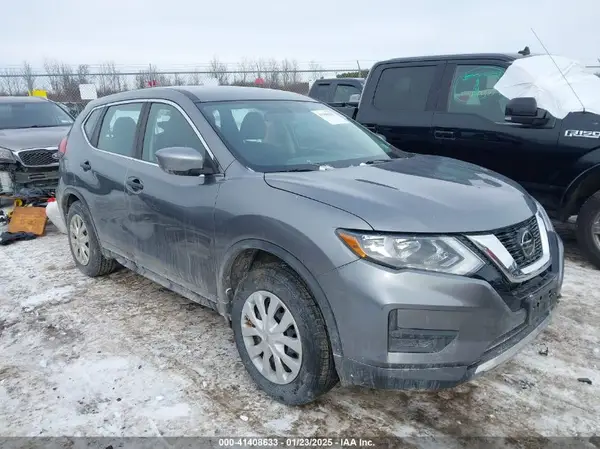 KNMAT2MV0JP552944 2018 NISSAN ROGUE - Image 1