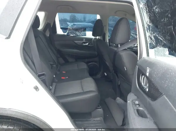 KNMAT2MV0JP553477 2018 NISSAN ROGUE - Image 8