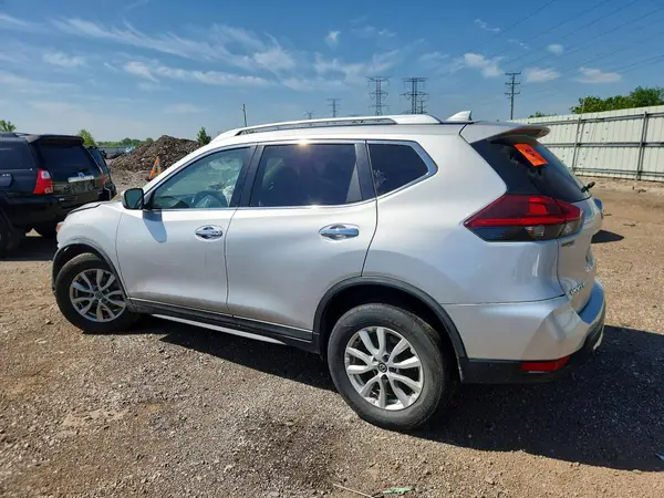 KNMAT2MV0JP555598 2018 NISSAN ROGUE - Image 2