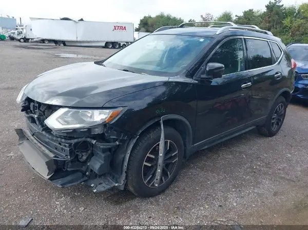 KNMAT2MV0JP555701 2018 NISSAN ROGUE - Image 2