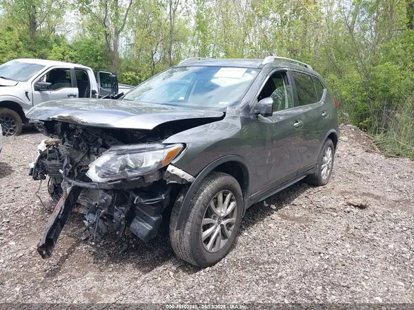 KNMAT2MV0JP556802 2018 NISSAN ROGUE - Image 2
