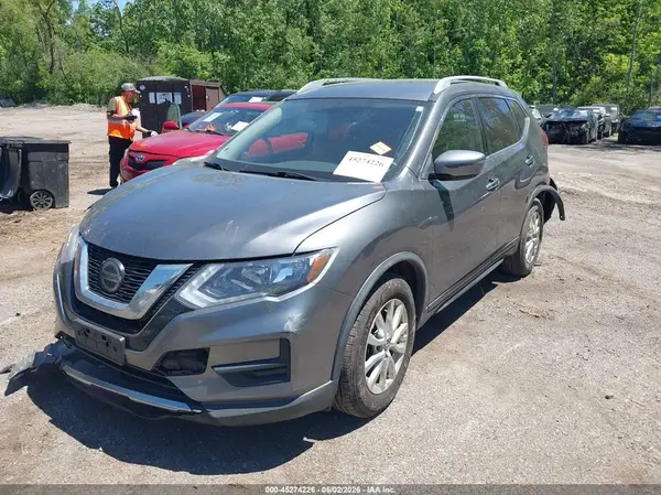 KNMAT2MV0JP559151 2018 NISSAN ROGUE - Image 2