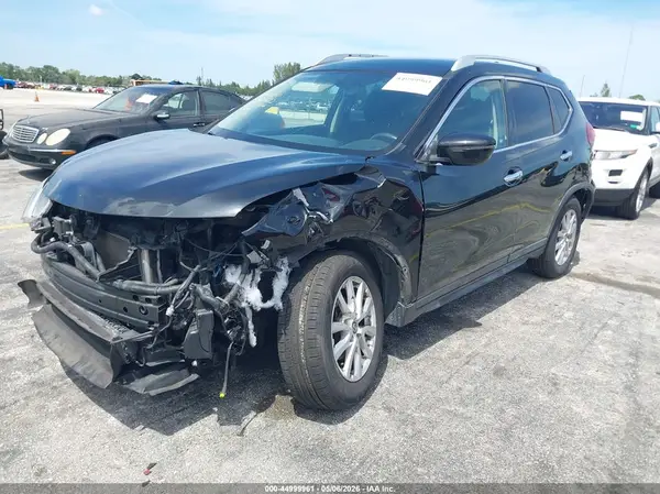 KNMAT2MV0JP563684 2018 NISSAN ROGUE - Image 2