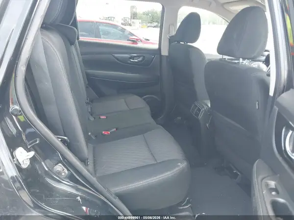 KNMAT2MV0JP563684 2018 NISSAN ROGUE - Image 8