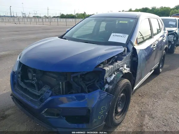 KNMAT2MV0JP564088 2018 NISSAN ROGUE - Image 2