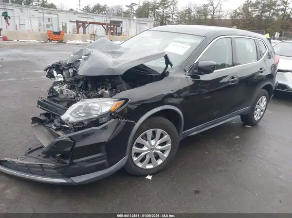 KNMAT2MV0JP568786 2018 NISSAN ROGUE - Image 2
