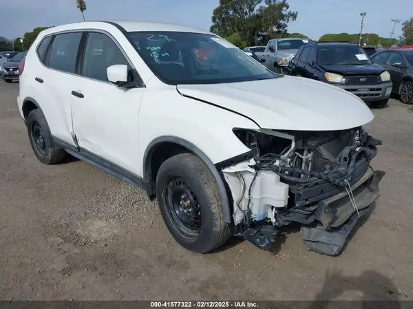 KNMAT2MV0JP573437 2018 NISSAN ROGUE - Image 1