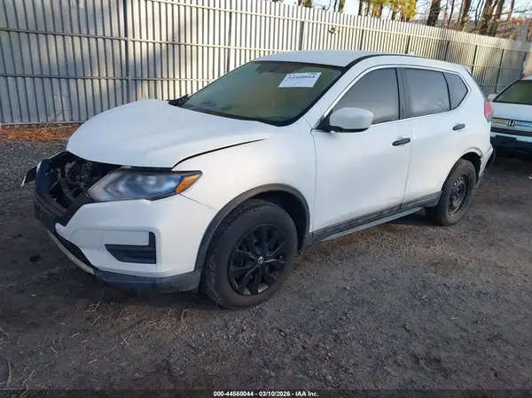 KNMAT2MV0JP575639 2018 NISSAN ROGUE - Image 2
