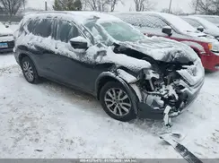 KNMAT2MV0JP576886 2018 NISSAN ROGUE