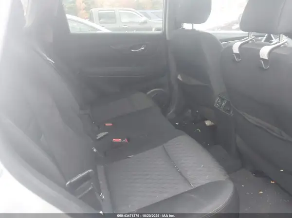KNMAT2MV0JP577312 2018 NISSAN ROGUE - Image 8
