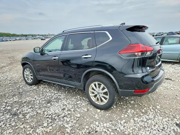 KNMAT2MV0JP583045 2018 NISSAN ROGUE - Image 2