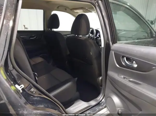 KNMAT2MV0JP588407 2018 NISSAN ROGUE - Image 8