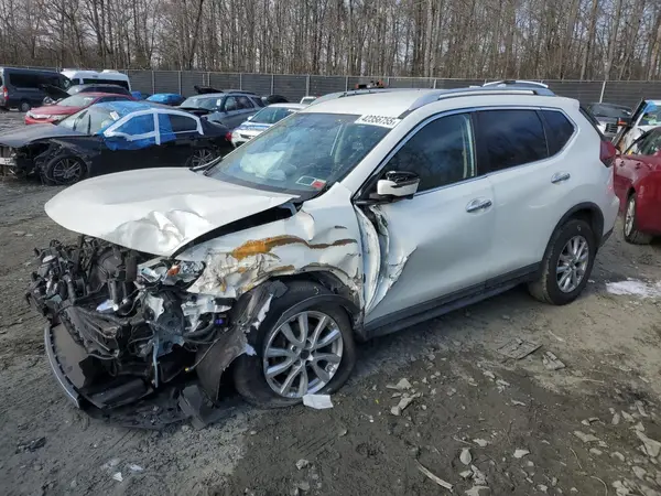 KNMAT2MV0JP601706 2018 NISSAN ROGUE - Image 1