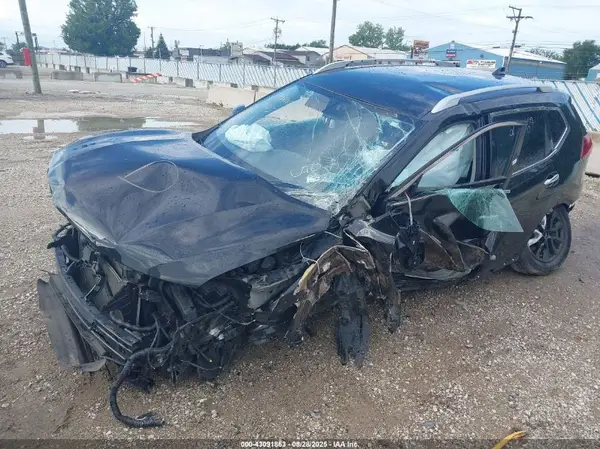 KNMAT2MV0JP604735 2018 NISSAN ROGUE - Image 2
