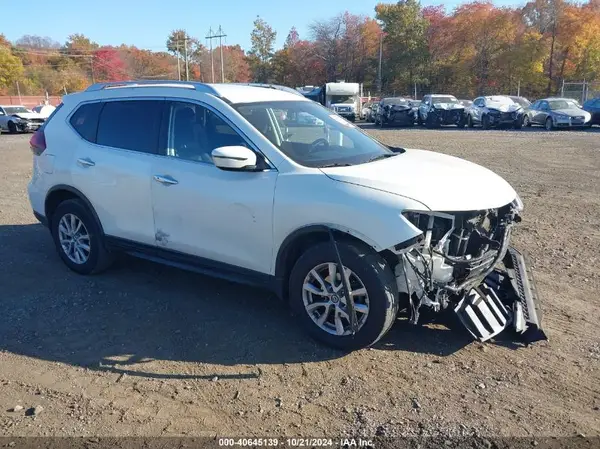 KNMAT2MV0JP607148 2018 NISSAN ROGUE - Image 1