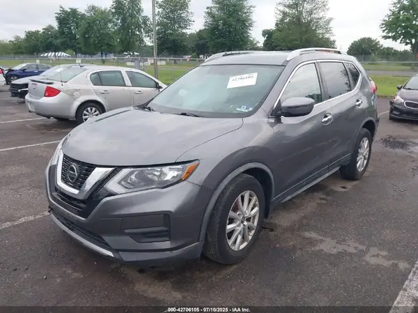 KNMAT2MV0JP608381 2018 NISSAN ROGUE - Image 2