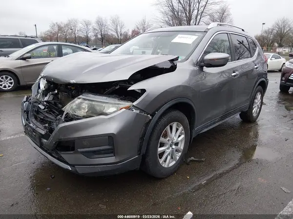 KNMAT2MV0JP608624 2018 NISSAN ROGUE - Image 2