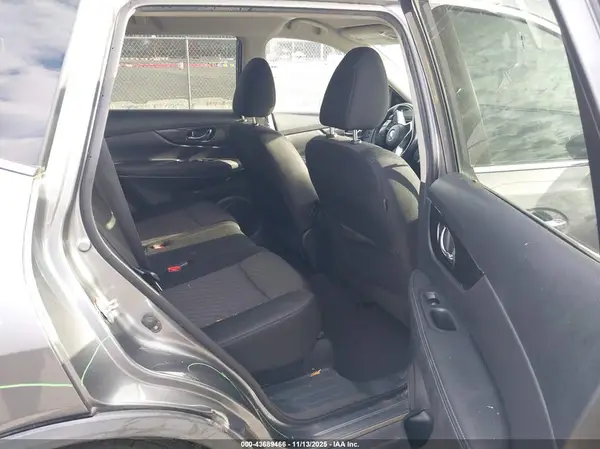 KNMAT2MV0JP609790 2018 NISSAN ROGUE - Image 8