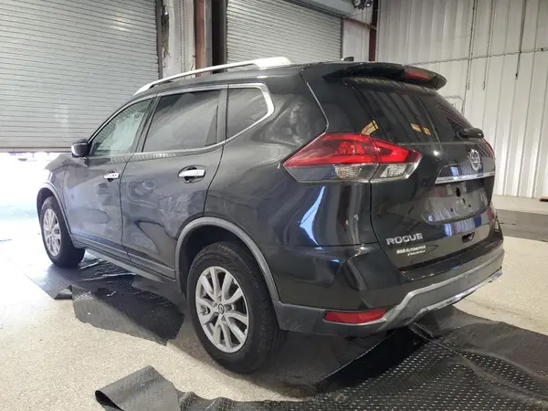 KNMAT2MV0JP611412 2018 NISSAN ROGUE - Image 2
