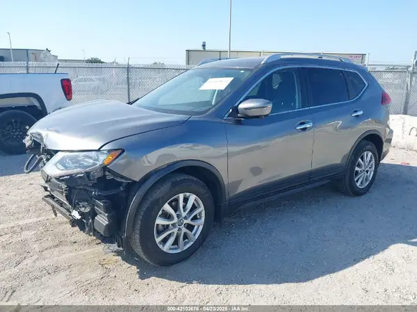 KNMAT2MV0JP615928 2018 NISSAN ROGUE - Image 2