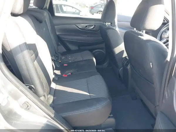 KNMAT2MV0JP615928 2018 NISSAN ROGUE - Image 8