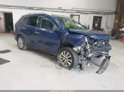 KNMAT2MV0JP618229 2018 NISSAN ROGUE