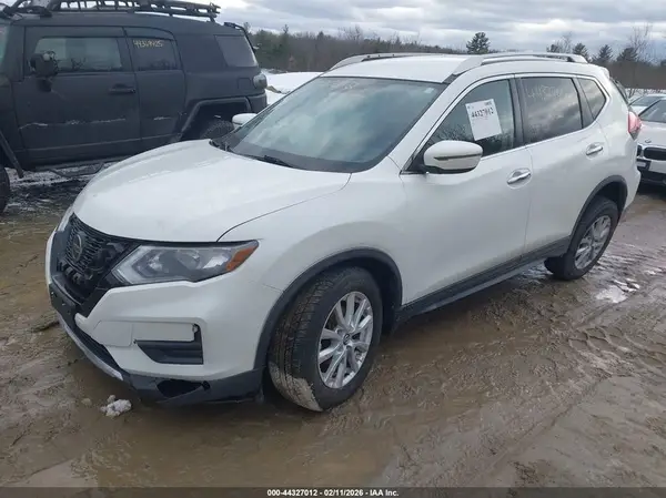 KNMAT2MV0JP619199 2018 NISSAN ROGUE - Image 2