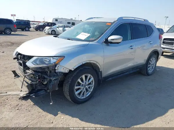 KNMAT2MV0JP619557 2018 NISSAN ROGUE - Image 2