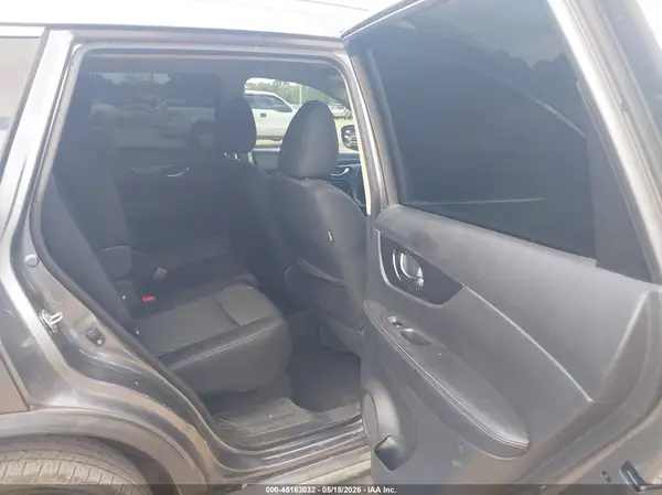 KNMAT2MV0KP504779 2019 NISSAN ROGUE - Image 8