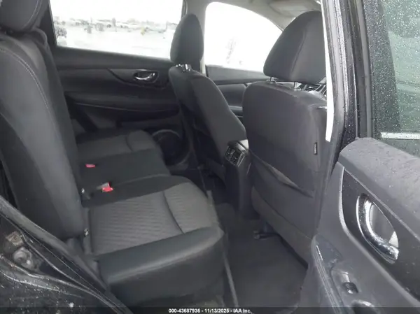 KNMAT2MV0KP506516 2019 NISSAN ROGUE - Image 8