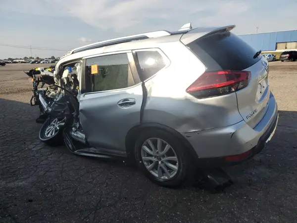KNMAT2MV0KP510128 2019 NISSAN ROGUE - Image 2