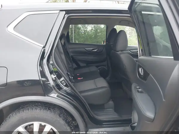KNMAT2MV0KP525695 2019 NISSAN ROGUE - Image 8