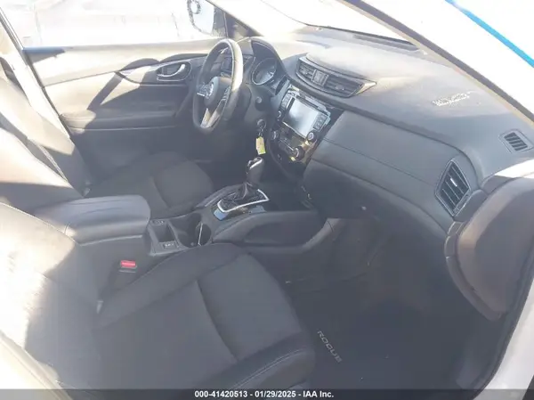 KNMAT2MV0KP531352 2019 NISSAN ROGUE - Image 1