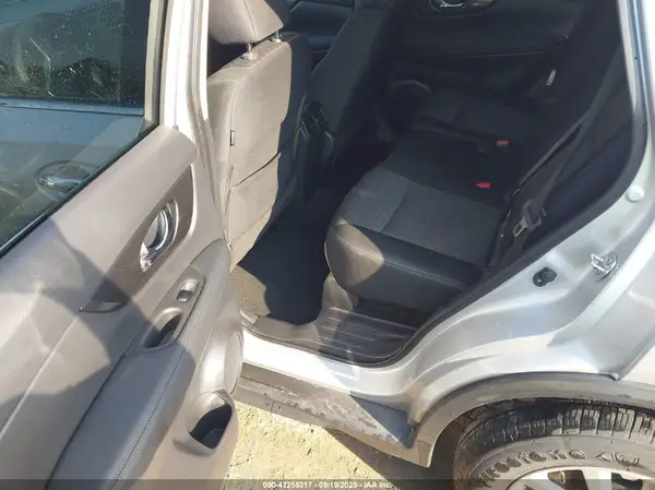 KNMAT2MV0KP534350 2019 NISSAN ROGUE - Image 8