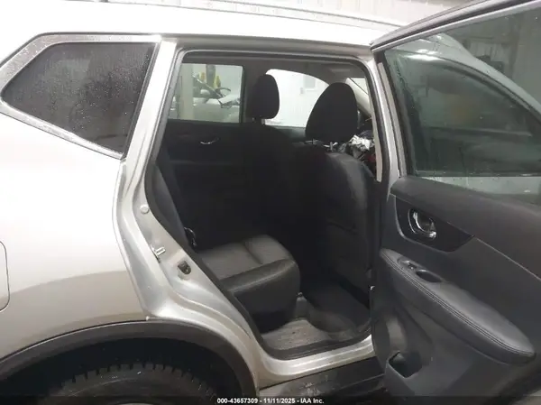 KNMAT2MV0KP535143 2019 NISSAN ROGUE - Image 8