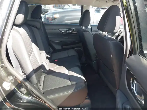 KNMAT2MV0KP541993 2019 NISSAN ROGUE - Image 8
