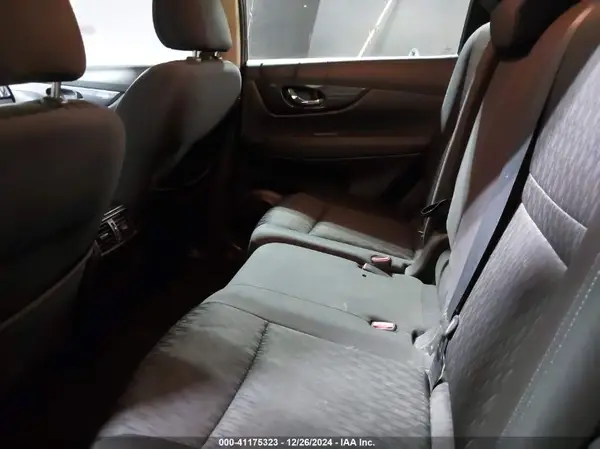KNMAT2MV0KP546370 2019 NISSAN ROGUE - Image 8