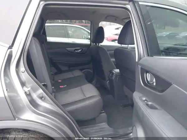 KNMAT2MV0KP546952 2019 NISSAN ROGUE - Image 8