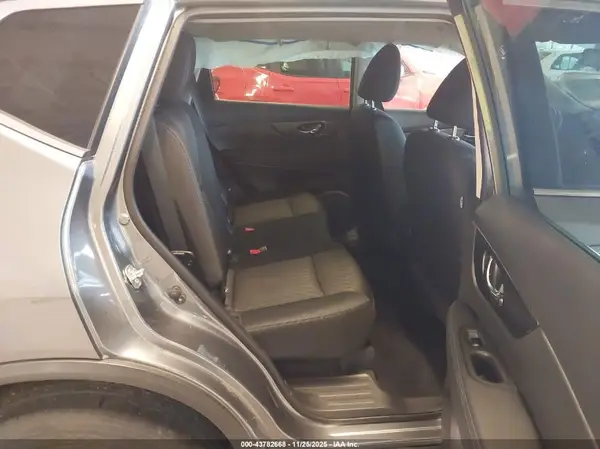 KNMAT2MV0KP560916 2019 NISSAN ROGUE - Image 8