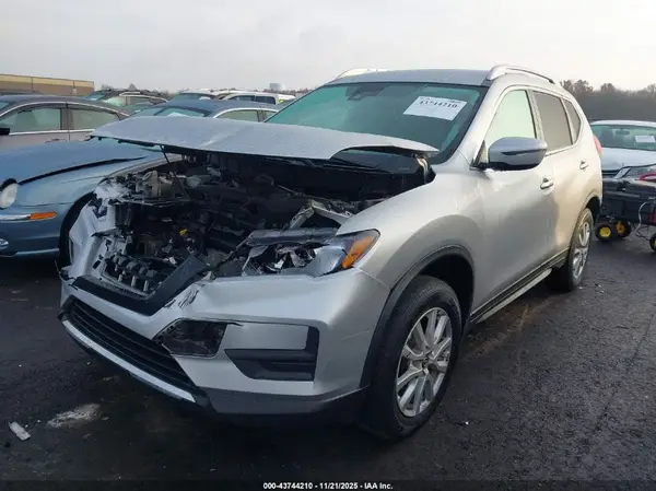 KNMAT2MV0LP517808 2020 NISSAN ROGUE - Image 2