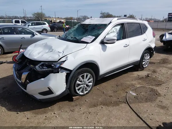 KNMAT2MV0LP529215 2020 NISSAN ROGUE - Image 2