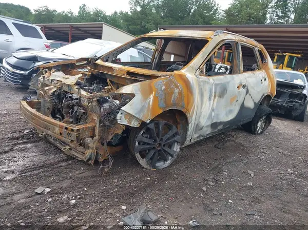 KNMAT2MV1GP631600 2016 NISSAN ROGUE - Image 2