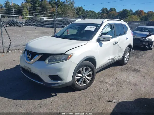 KNMAT2MV1GP635730 2016 NISSAN ROGUE - Image 2