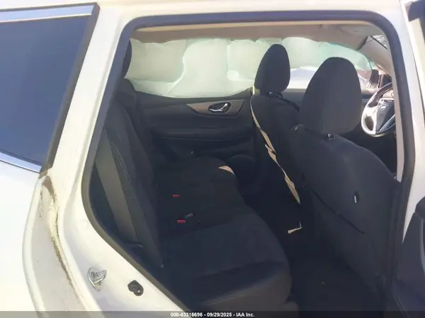 KNMAT2MV1GP635730 2016 NISSAN ROGUE - Image 8