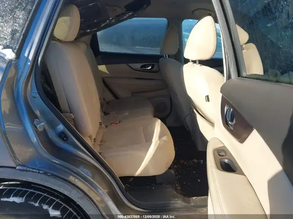 KNMAT2MV1GP638241 2016 NISSAN ROGUE - Image 8