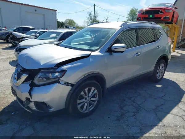 KNMAT2MV1GP642158 2016 NISSAN ROGUE - Image 2