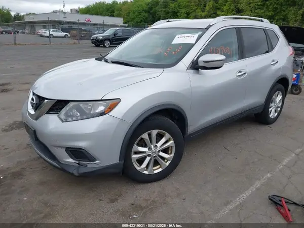 KNMAT2MV1GP650132 2016 NISSAN ROGUE - Image 2