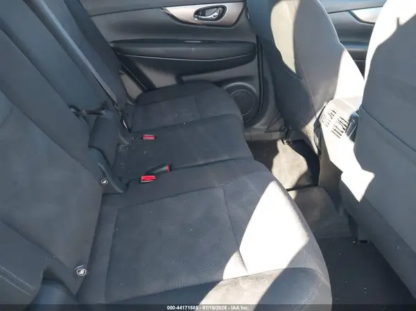 KNMAT2MV1GP667979 2016 NISSAN ROGUE - Image 8